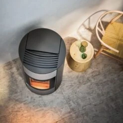Pelletofen MCZ HALO Air 8 M2 8,1 KW -Chimney Geschaft MCZ Halo Silver amb 03 900x900