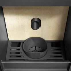 Pelletofen Justus Sirkos 2.0 | 6 KW -Chimney Geschaft Pelletofen Justus Sirkos Brennkammer mit Brennertopf 900x900 1