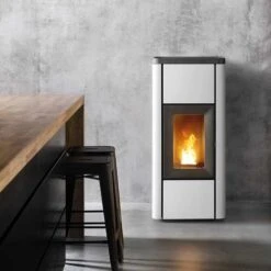 Pelletofen MCZ MIDA Air 8 XUP! S1 8,3 KW 9 Pelletofen MCZ MIDA Air 8 XUP! S1 8,3 KW -Chimney Geschaft Pelletofen MCZ Mida Air 8 S1 Stahl Weiss amb 900x900
